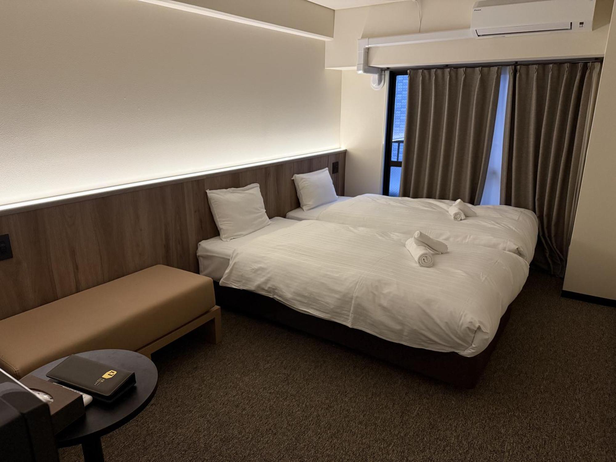 Отель Lite House Shinsaibashi IV Осака Экстерьер фото